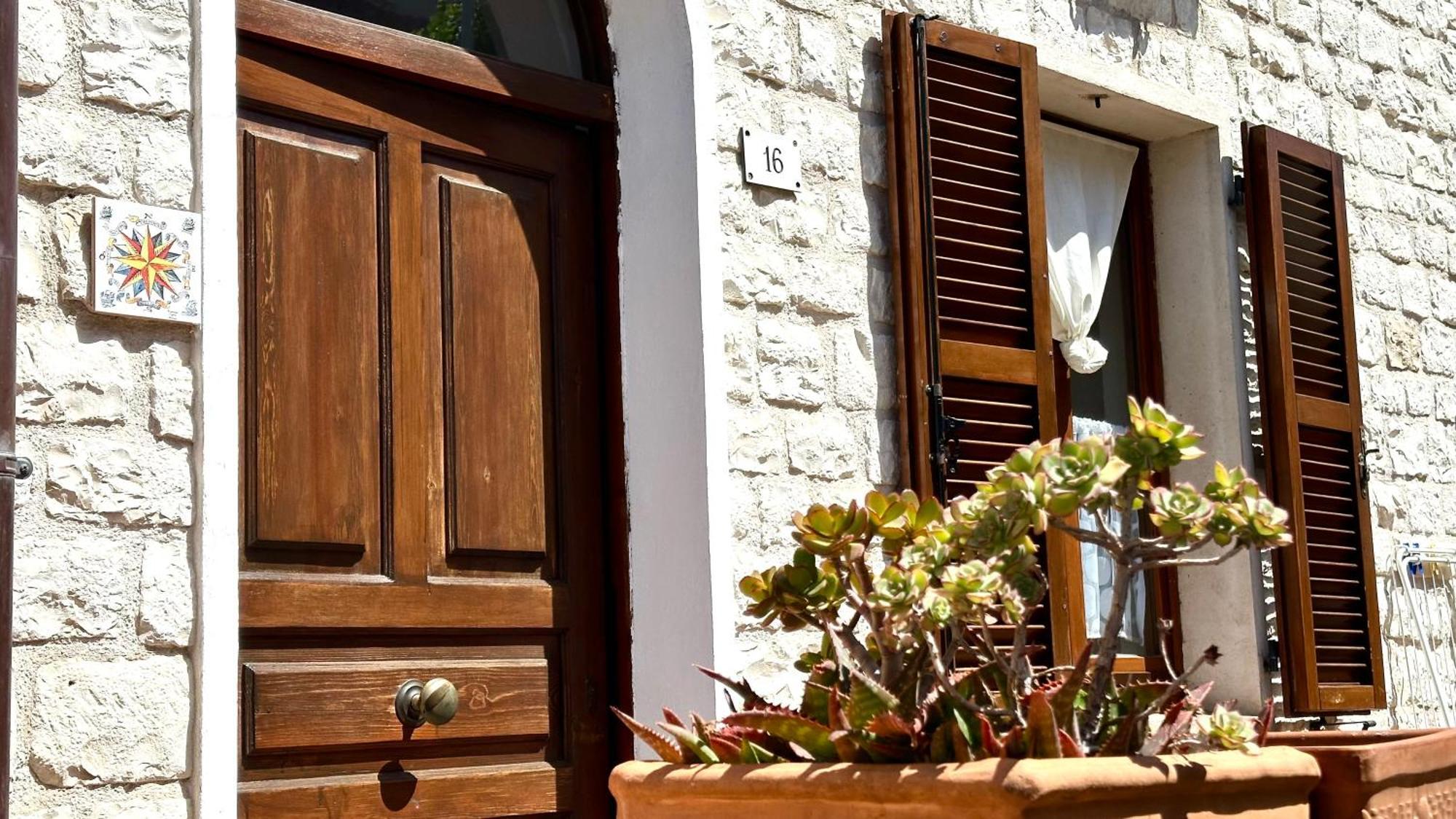 S178 - Sirolo, Delizioso Cielo-Terra Con Ingresso Indipendente Daire Dış mekan fotoğraf
